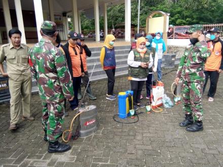 UPAYA PREVENTIF PEMERINTAH DESA DUREN MENCEGAH PENYEBARAN COVID -19